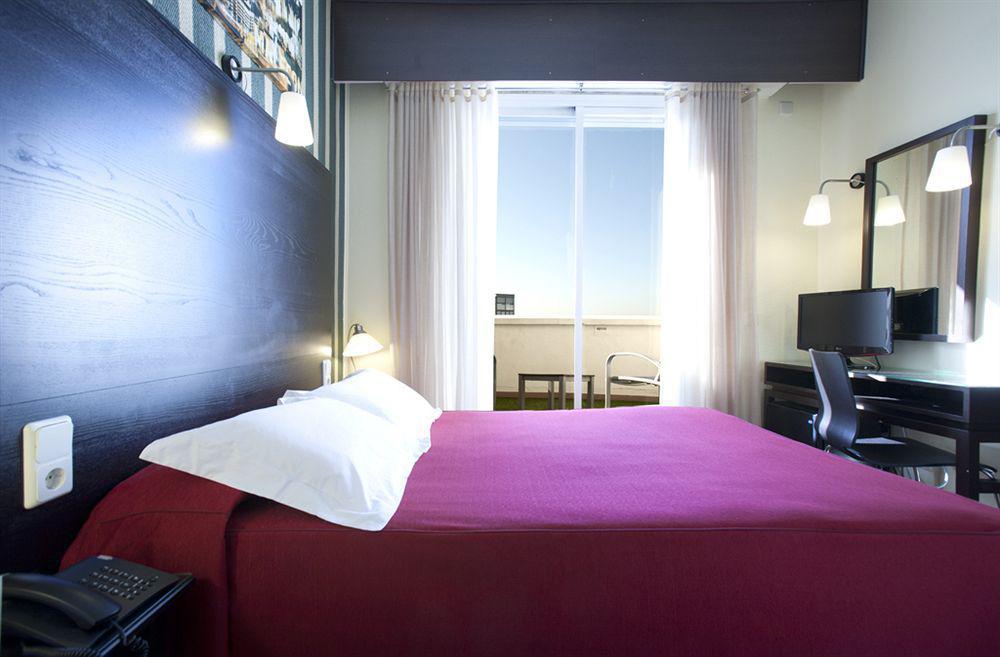 Hrc Hotel Madri Quarto foto